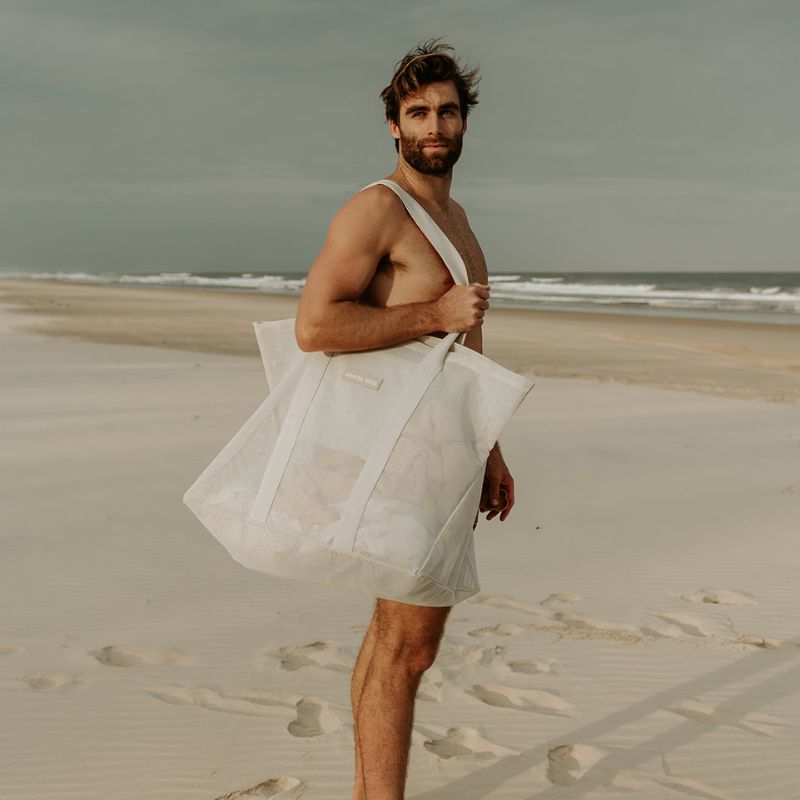 Beach bag clearance sand falls through